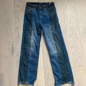 Jeans - Coola jeans i storlek 27. Bra skick