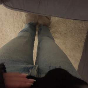 Zara jeans Low Waits!🩷 storlek 36, knappt använda