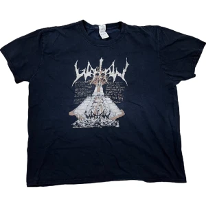 Svart Band T-Shirt - Bandtee från Gildan. Bra skick! Ställ gärna frågor 