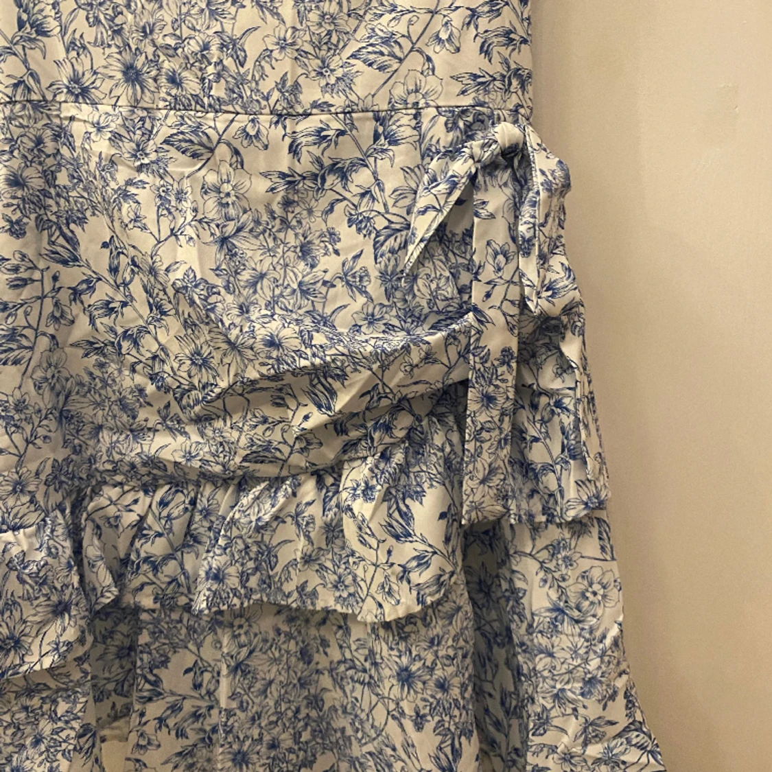 Blommig klänning - 91