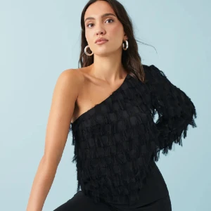 Snygg topp - Använd vid 1 tillfälle. Är helt slutsåld🤍