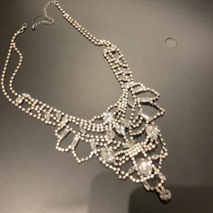 Strasshalsband  - Strasshalsband 