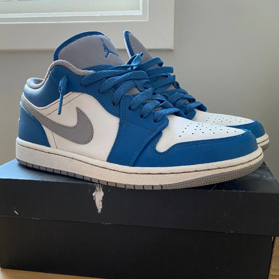 Jordan 1 low ”true blue”
