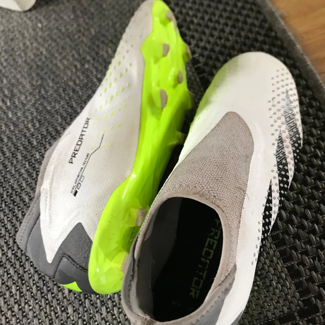 adidas fotbollskor  - 90