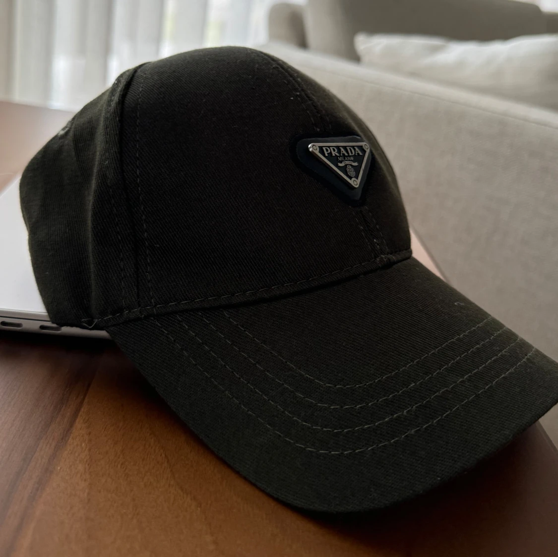 Prada keps