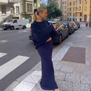 Nelly kjol - Nelly lång kjol, bara användt nån gång och säljer för den ej kmr t användning! 