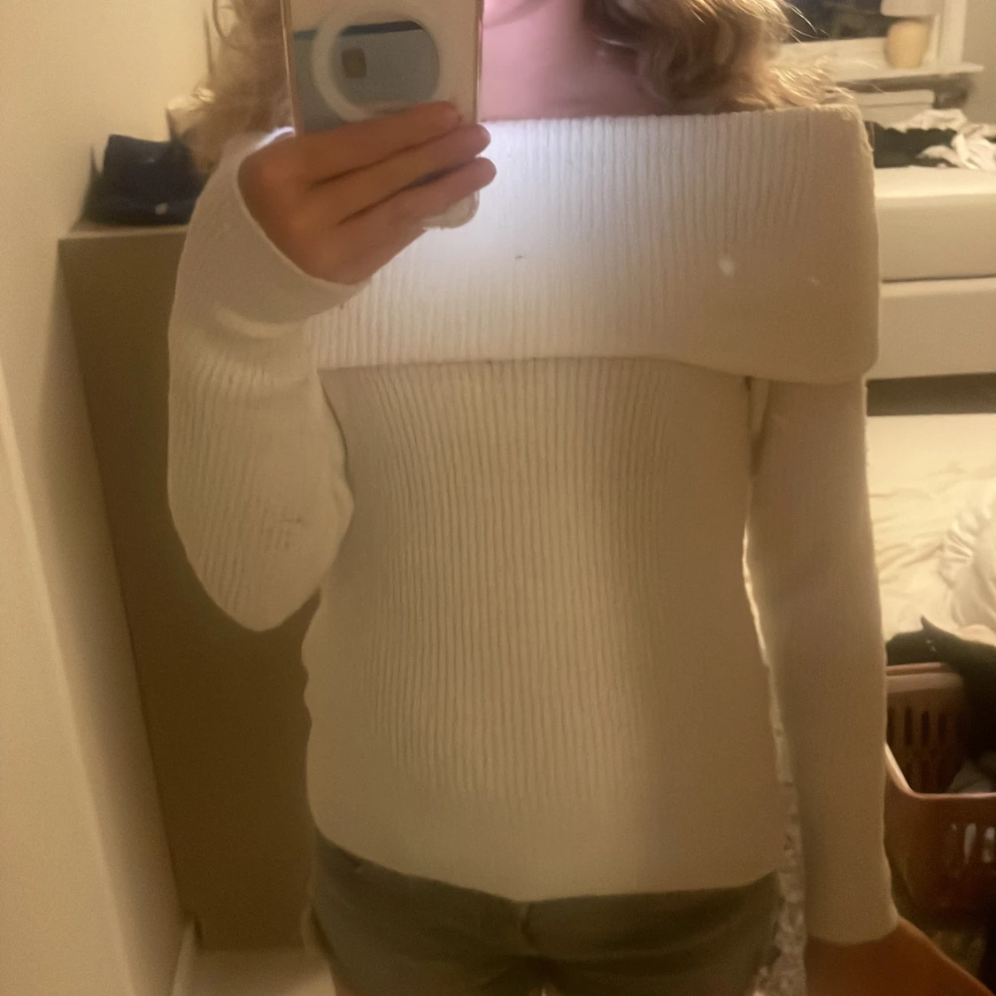 Off shoulder tröja - 90