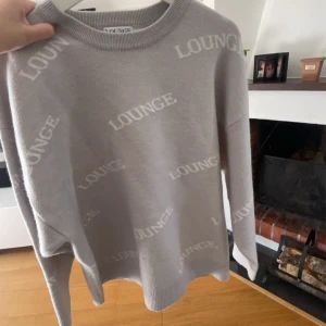 Lounge underwear- tröja  - Säljer min helt oanvända loungeunderwear tröja som jag fick i julklapp förra året. Helt oanvänd, kom privat för mer frågor eller bilder 🫶🏻
