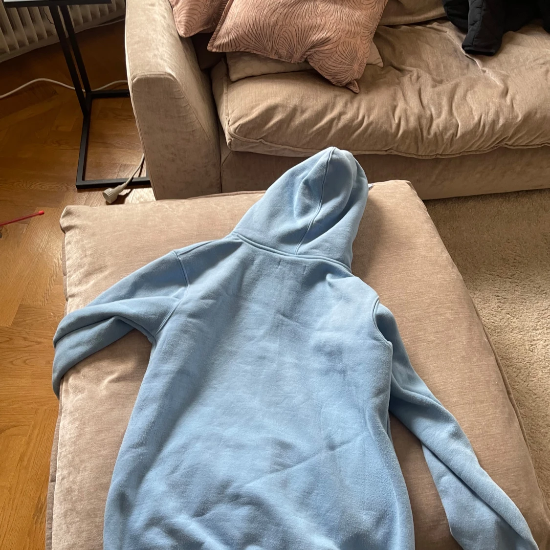 Ljusblå hoodie med dragkedja - 90