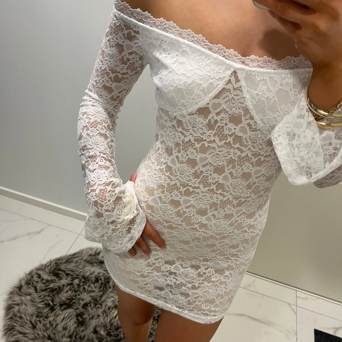 White dress - 92