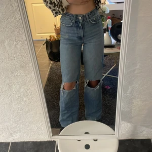 Jeans  - Aldrig använda då dom e för små för mig 