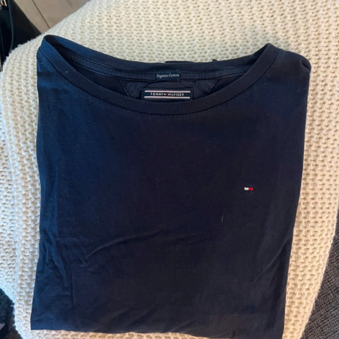 Mörkblå långärmad tröja från Tommy Hilfiger - 2