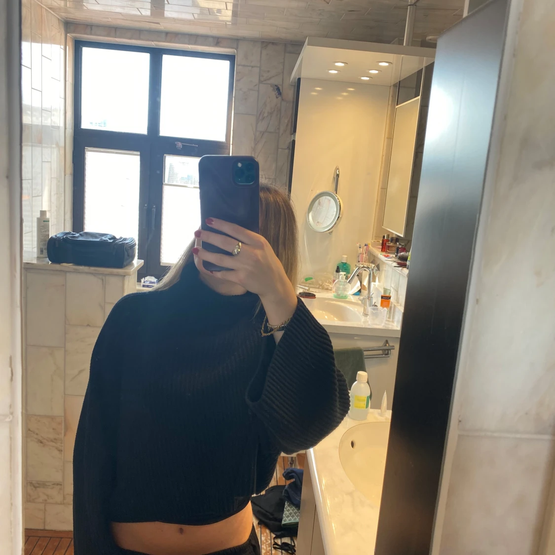 Svart croppad stickad polotröja - 4