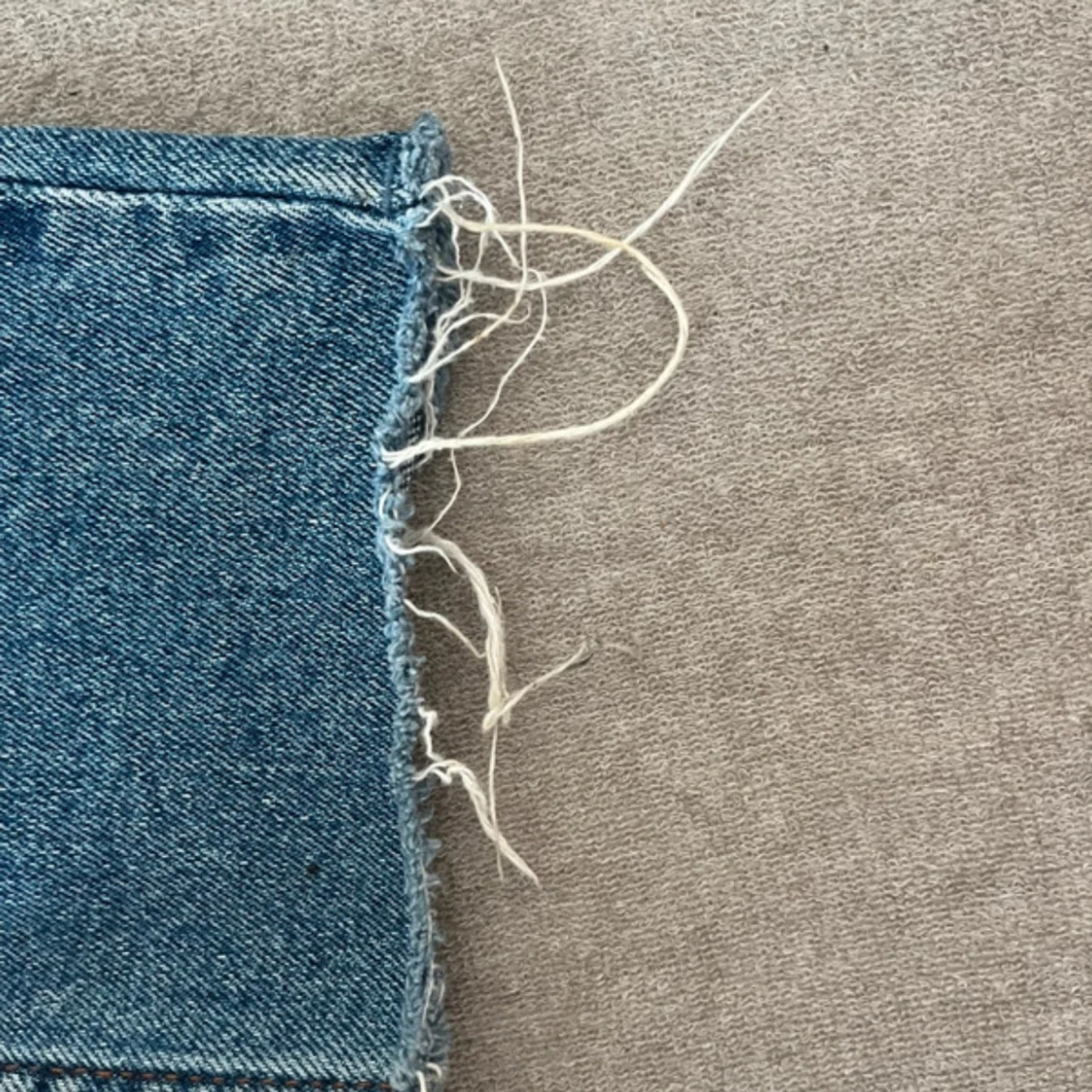 Blå jeansbyxor från ONLY Emily - 1