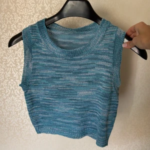 Blå stickad topp - Blå stickad topp💕