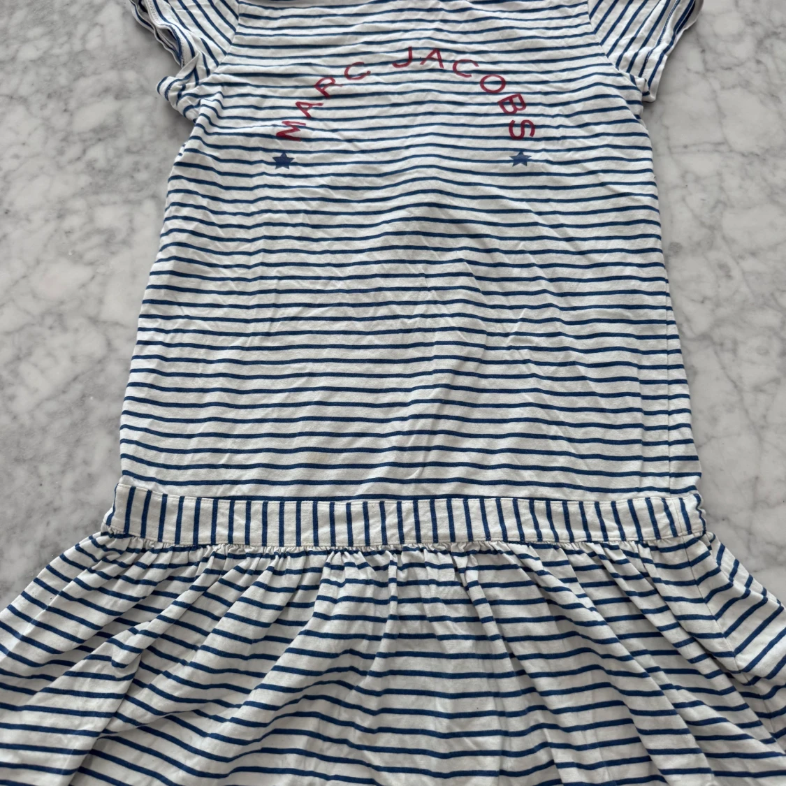 Randig klänning från Little Marc Jacobs