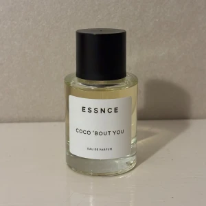 COCO 'BOUT YOU Eau de Parfum från ESSNCE - Coco ’bout you från Essnce. I princip full flaska 50ml 💕