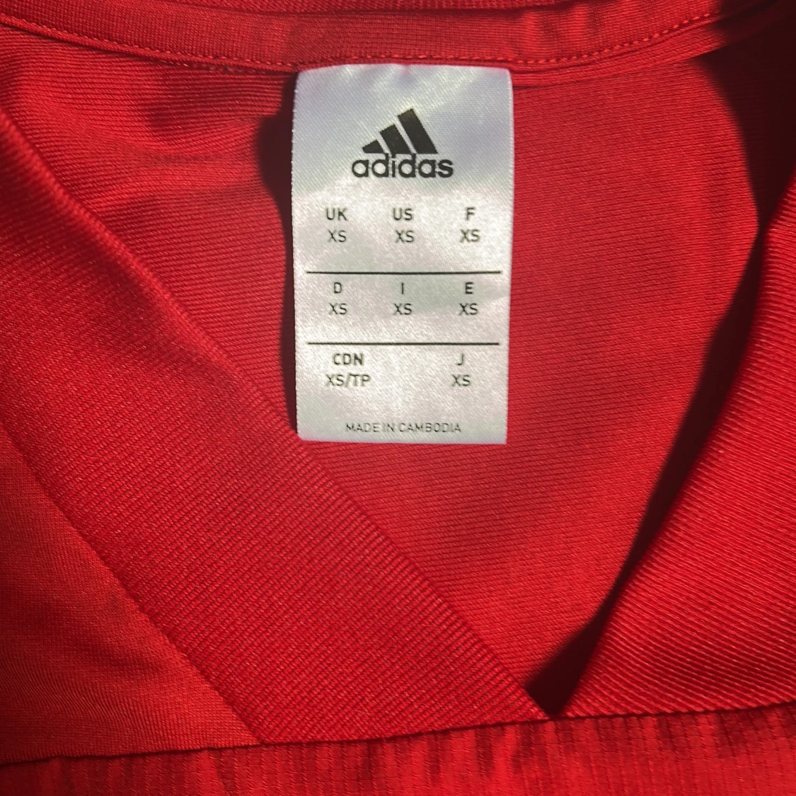 Röd långärmad Benfica träningströja från Adidas - 1