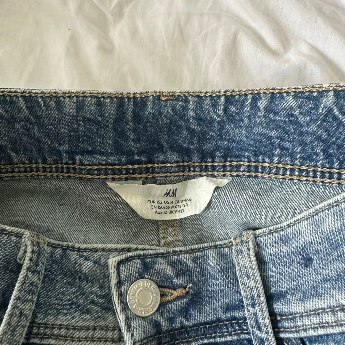 Blå jeanskjol från H&M - 1