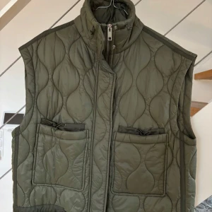 Grön Zara Väst - Superfin grön zara väst❤️