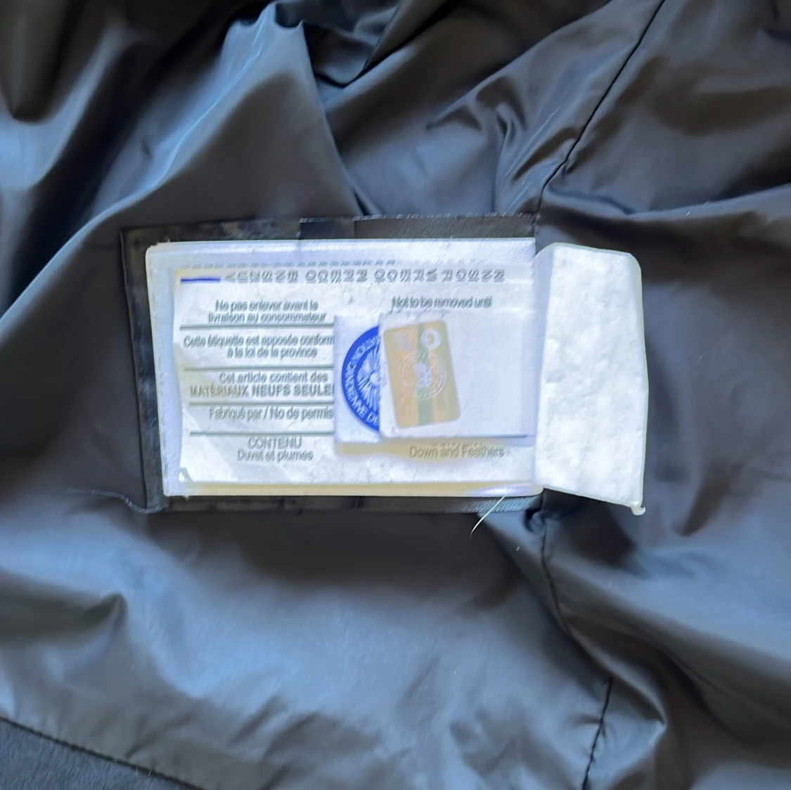 Svart pufferjacka från Canada Goose - 2