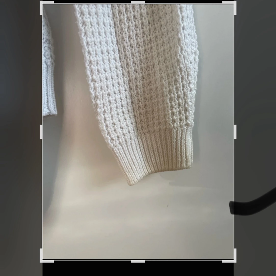 Vit stickad tröja med grov struktur - 2