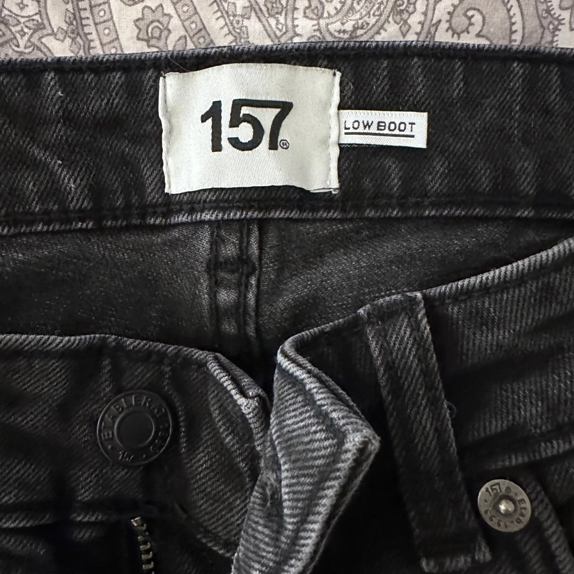 Svarta bootcut jeans från 157 XXS - 2