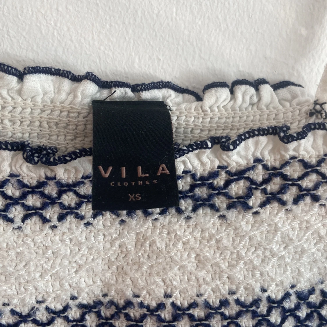 Vit och blå linnetopp från Vila XS - 2