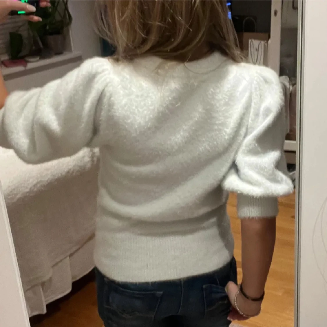 Vit stickad tröja - 1