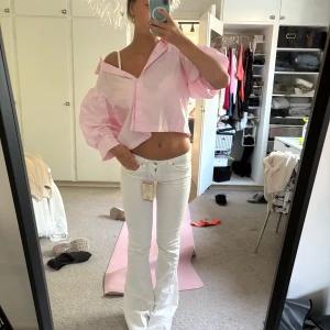 Vita helt nya jeans - Super fina jeans helt oanvända