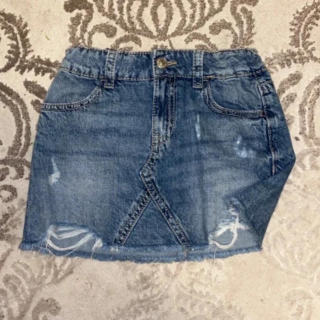 Blå jeanskjol från Gina Tricot - 2