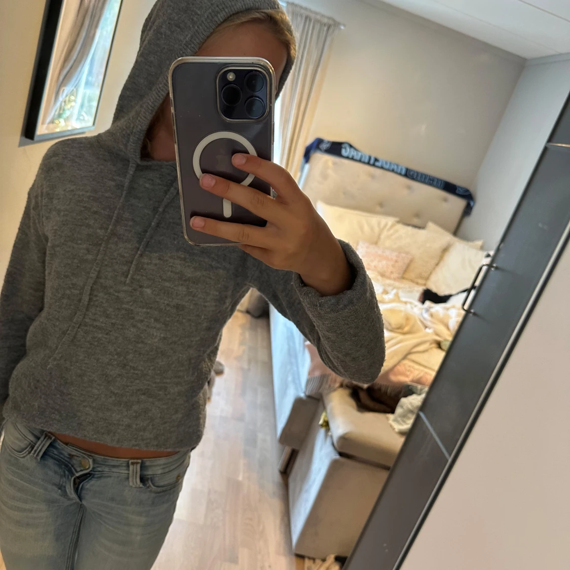 Grå hoodie från Gina Tricot XS - 3