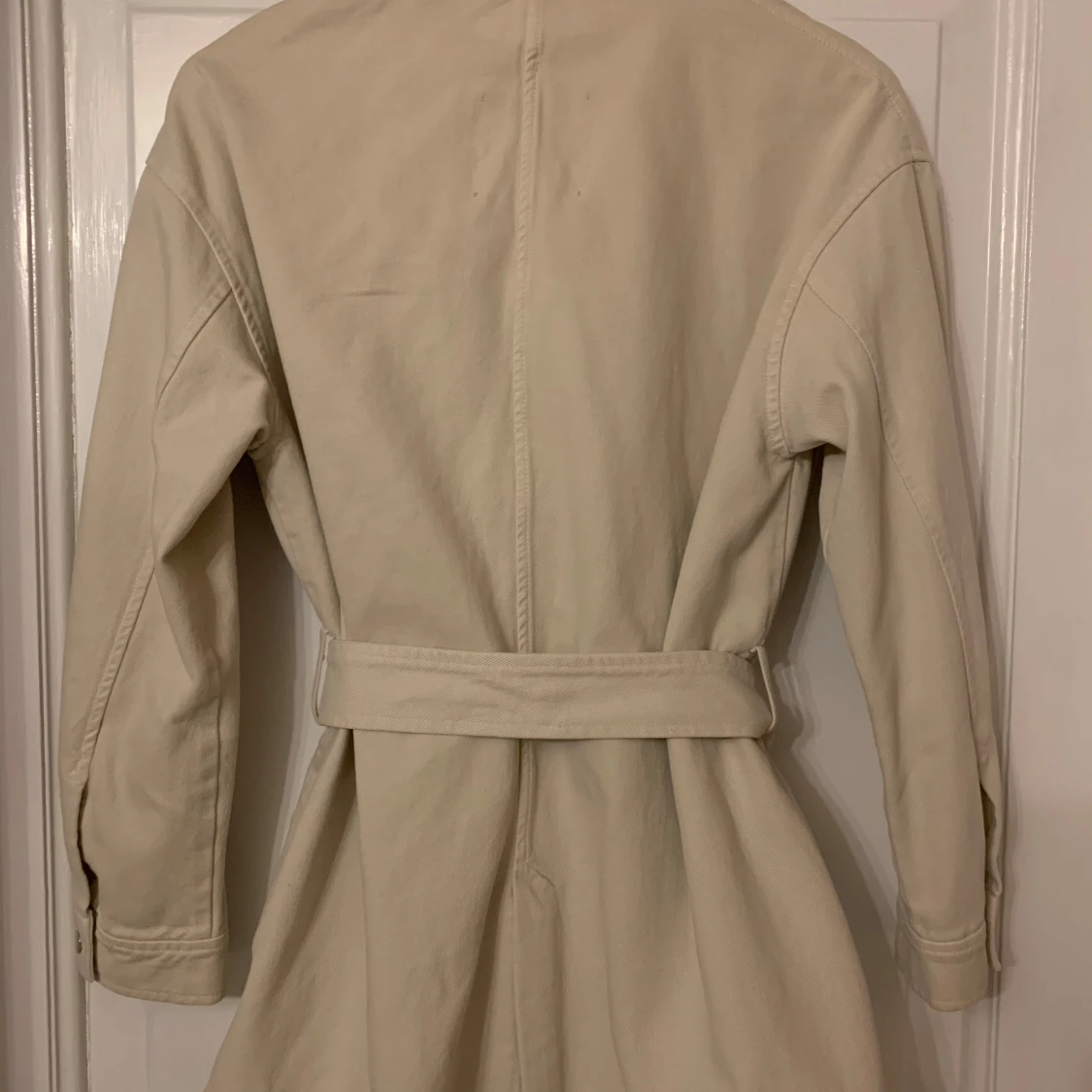 Beige kappa i jeanstyg från Zara  - 1