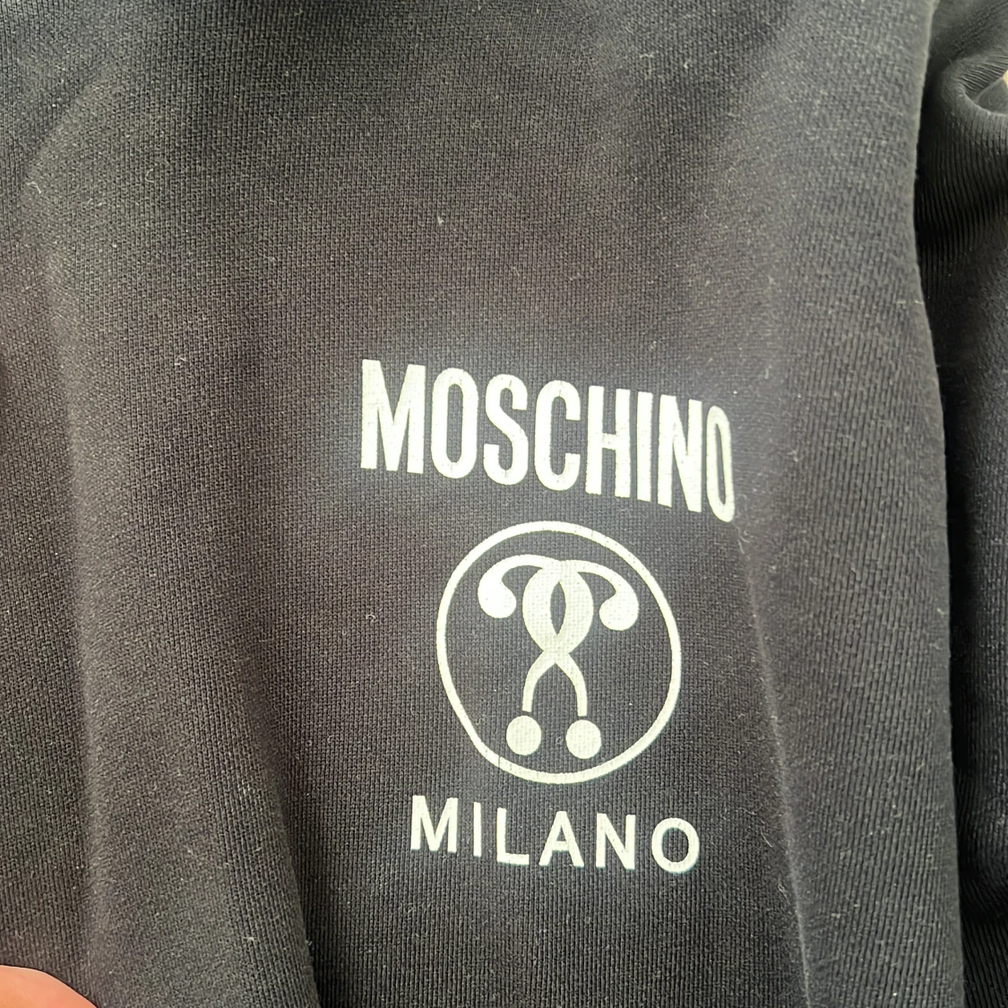 Svart Moschino Milano hoodie - 1