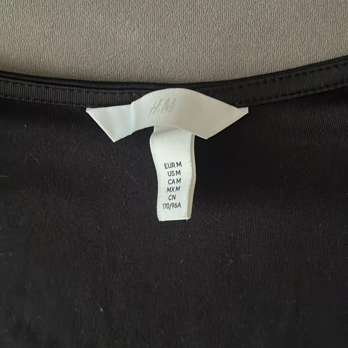 Svart långärmad topp från H&M - 2