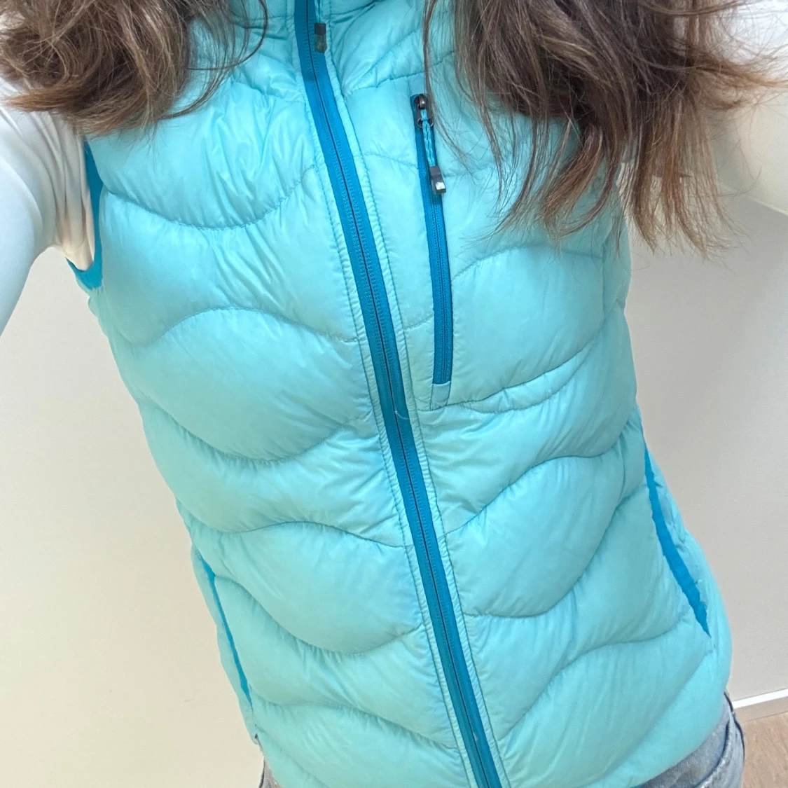 Turkos peak performance väst