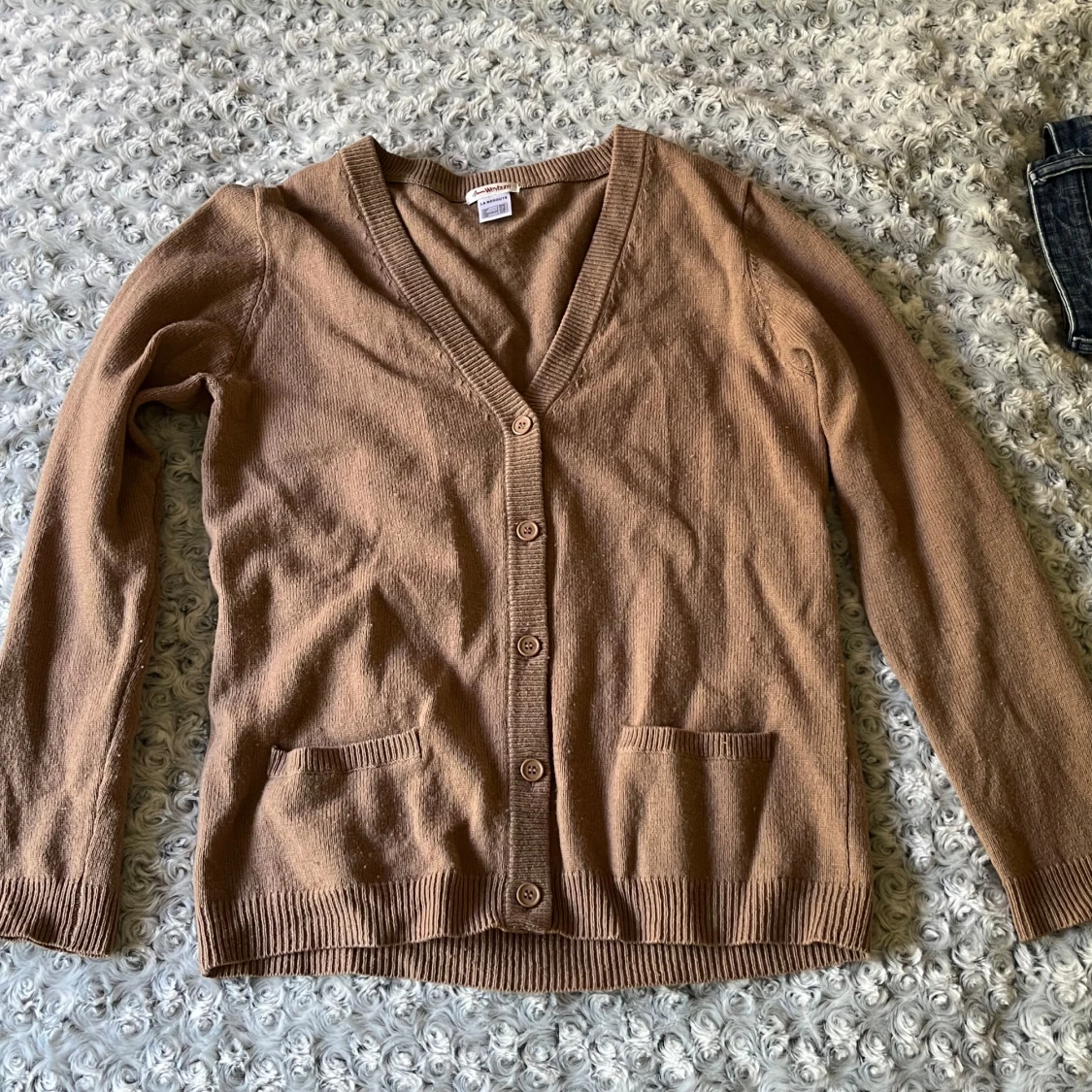 Beige kofta från Anne Weyburn