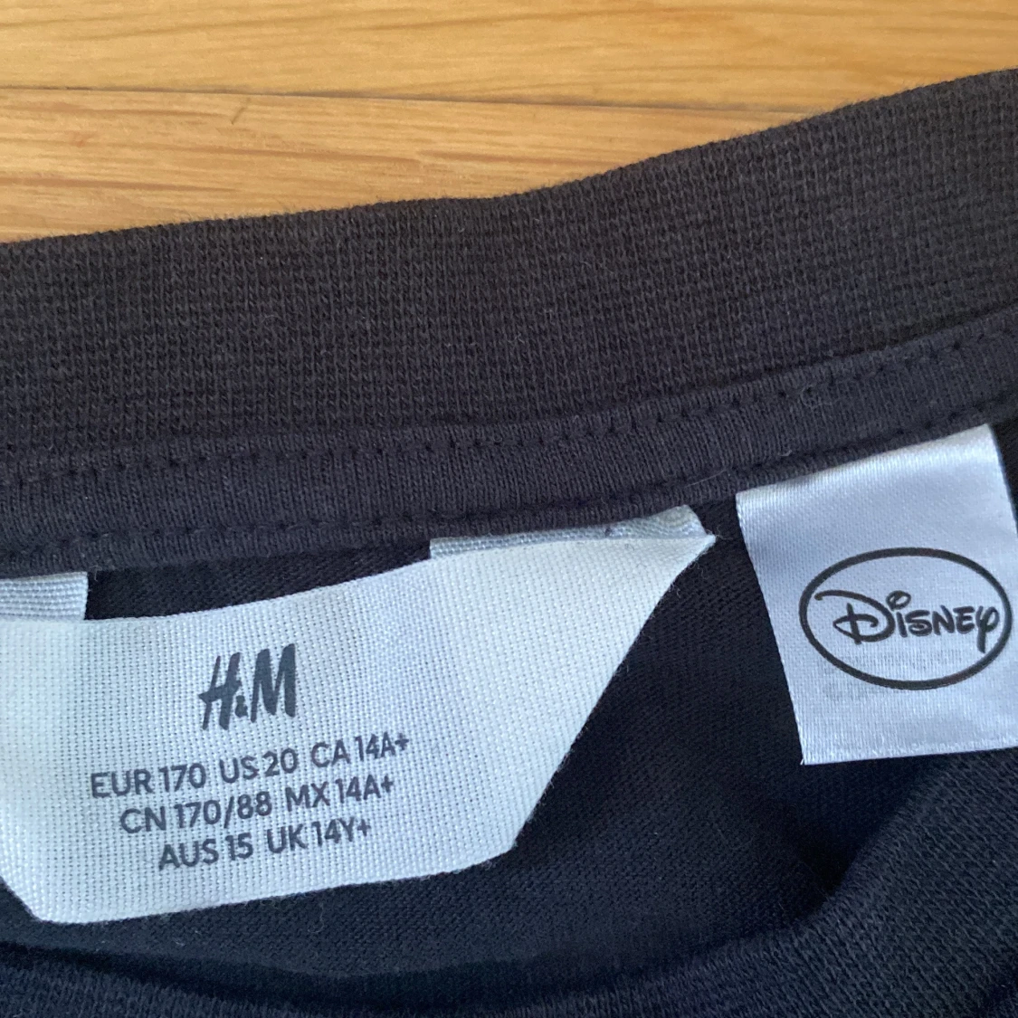 Svart oversized Stitch t-shirt från H&M  - 2