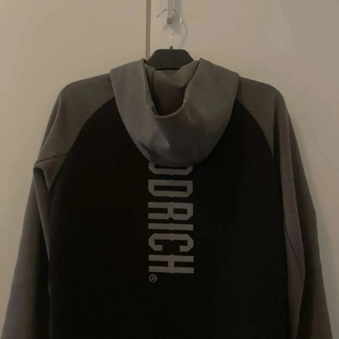 Hoodrich Zip Hoodie (Slutsåld Kollektion) - 1