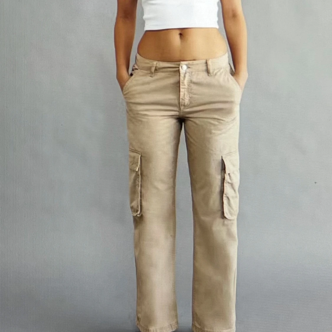 Beige cargopants med raka ben