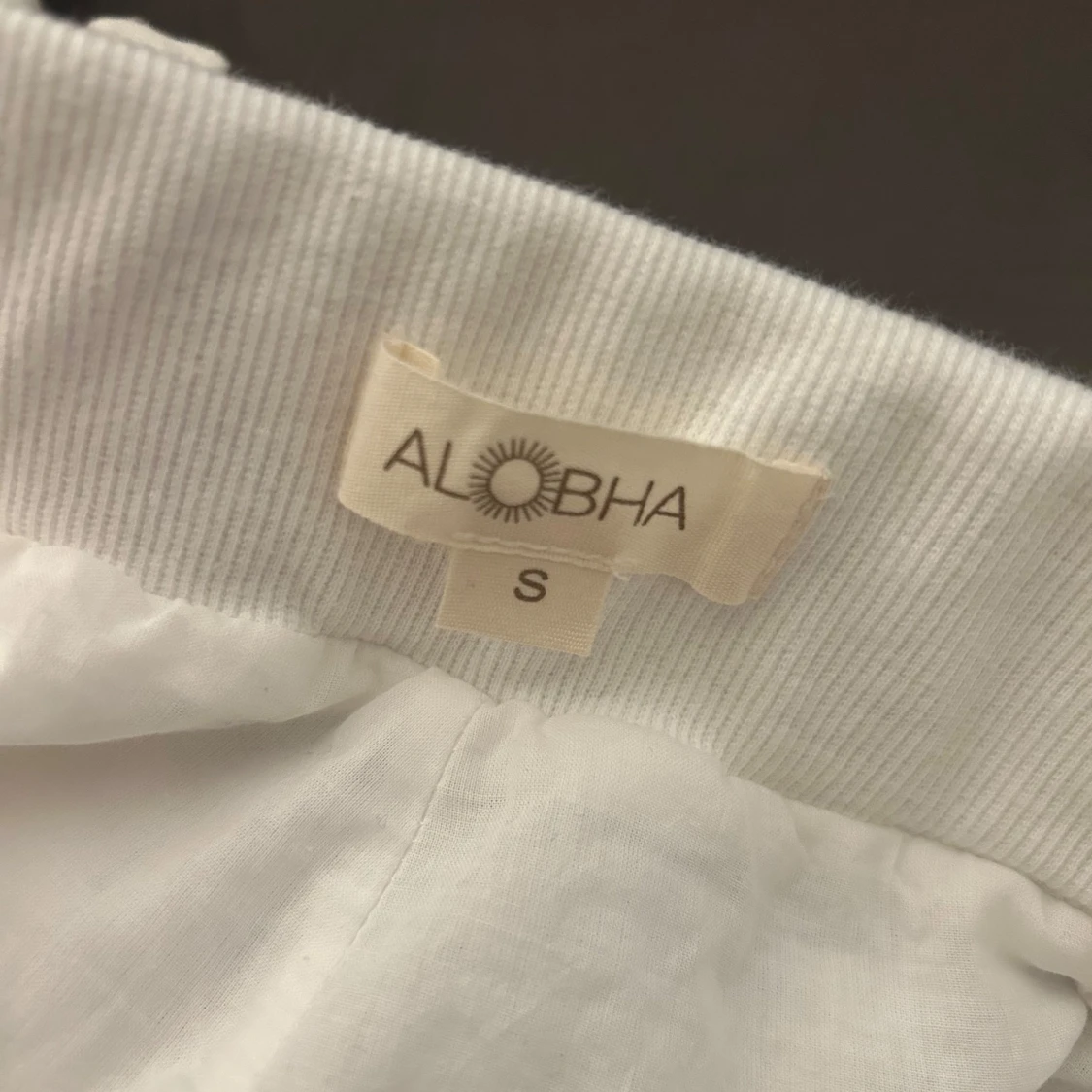 Vita linnebyxor från Alobha - 3