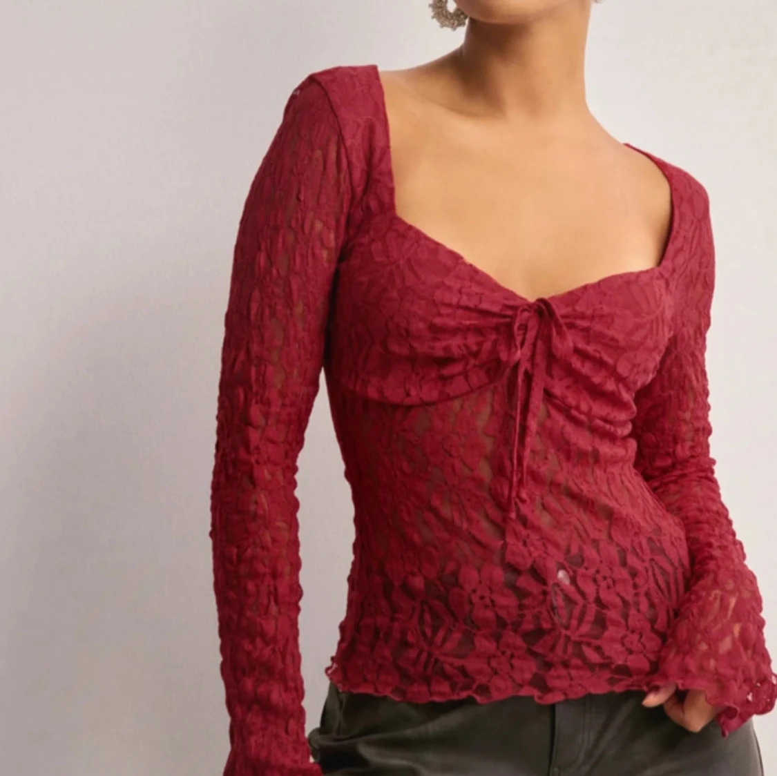 Röd spetsblus - 1