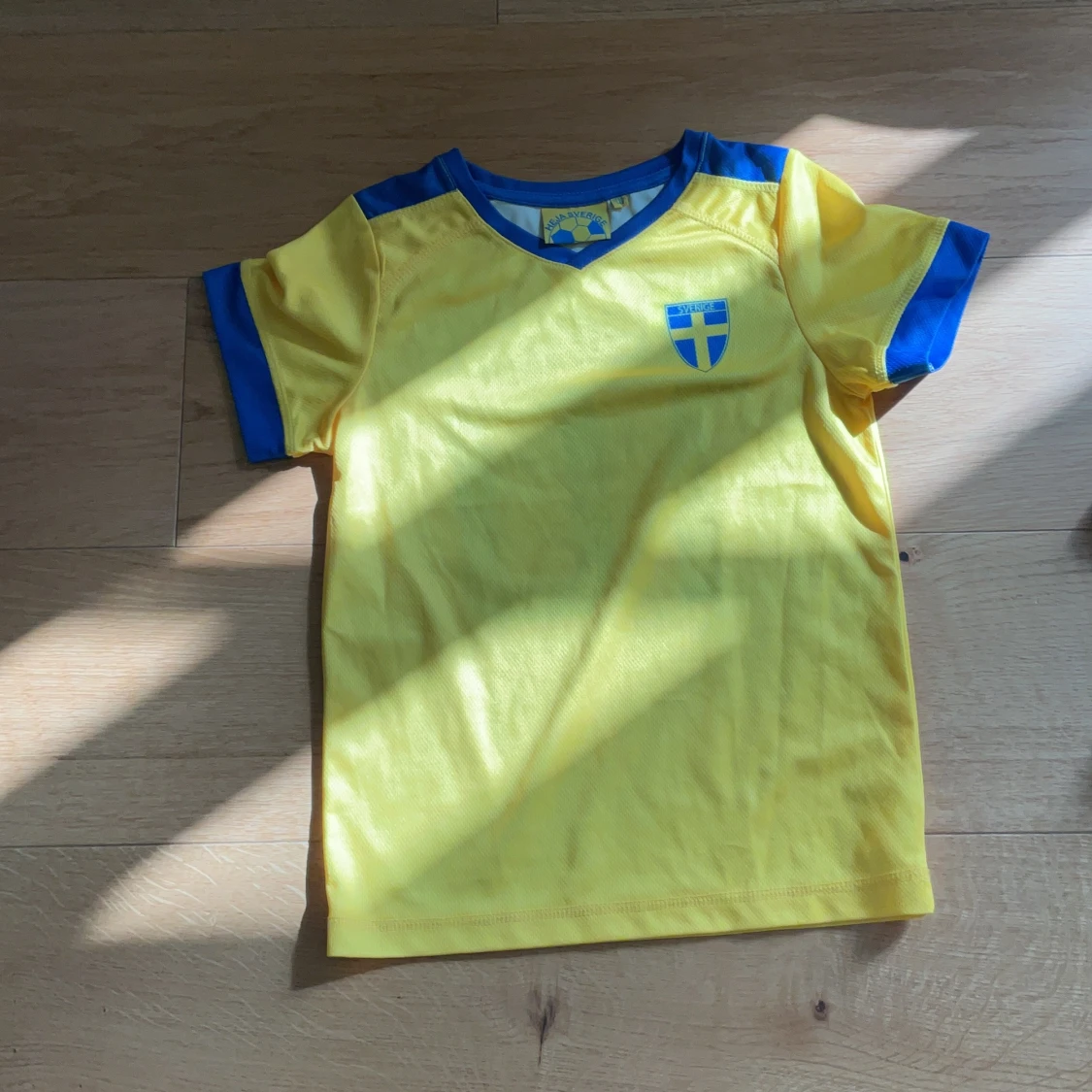 Svensk fotbollströja med nummer 10