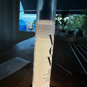 Color Wow Raise The Root spray - !! kolla bilder noga innan köp !! Köpt för ca 250 150ml  Kommer ej till användning