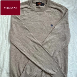 Morris tröja merinoull - Mjuk skön merino tröja i perfekt tjocklek. Fint skick. Bara att höra av sig vid funderingar! Knappt använd öht, pris kan diskuteras