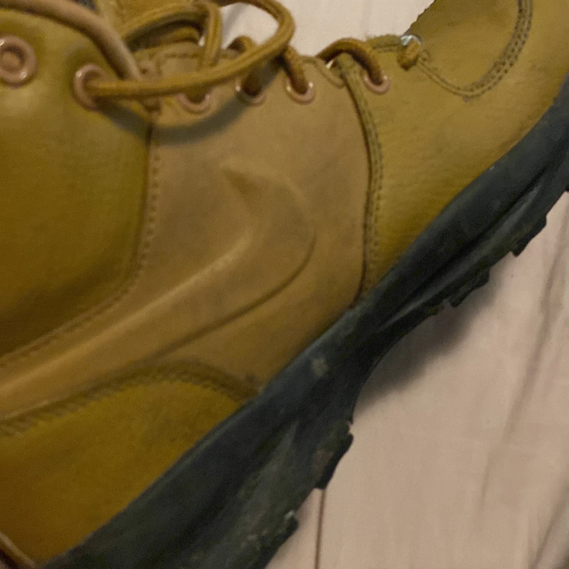 Gula boots från Nike med snörning - 3