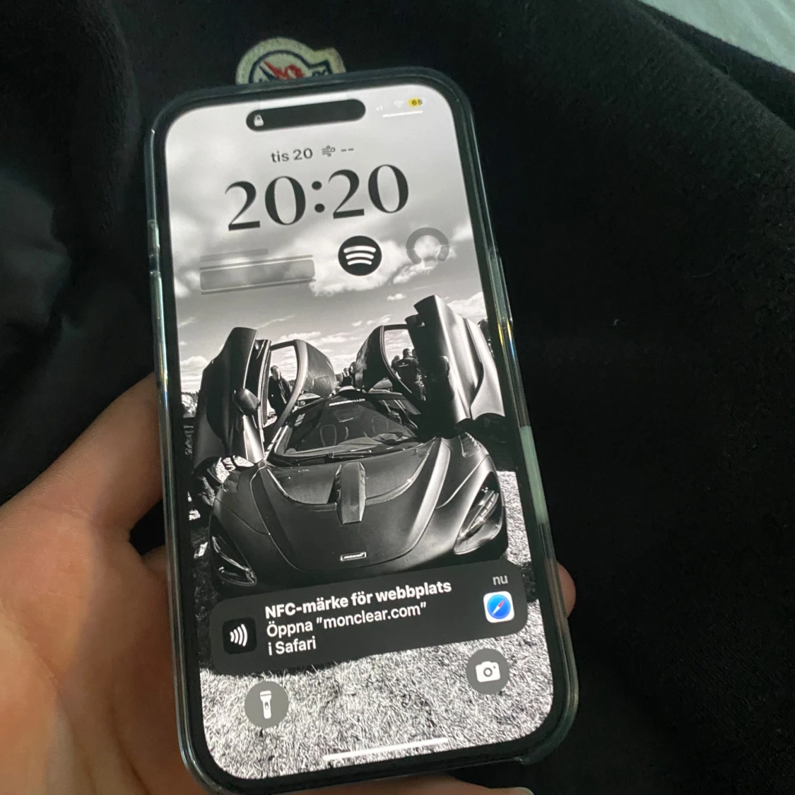 Svart pufferjacka från Moncler - 4