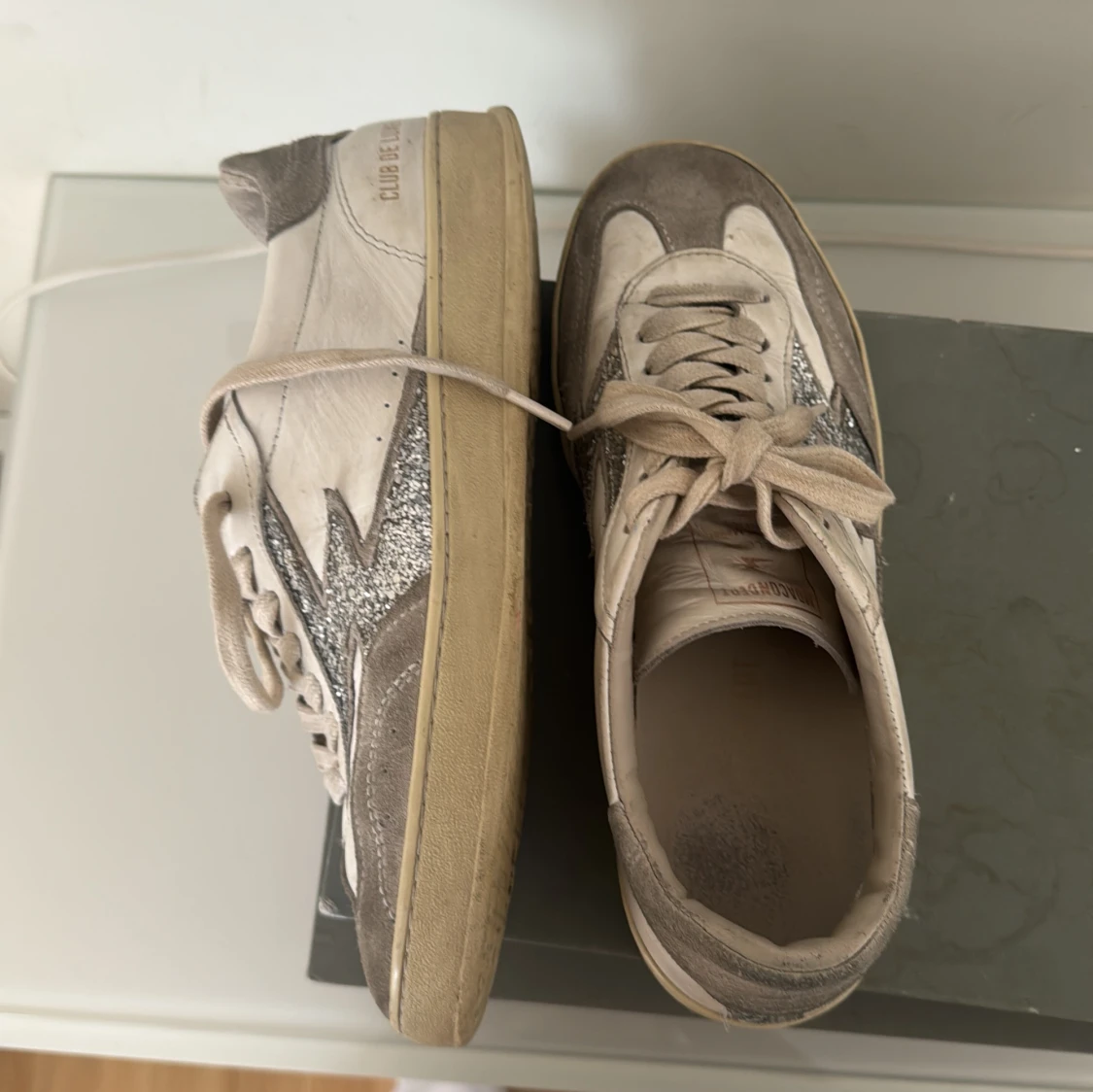 Vit och grå sneakers från Moa Concept storlek 40 - 3