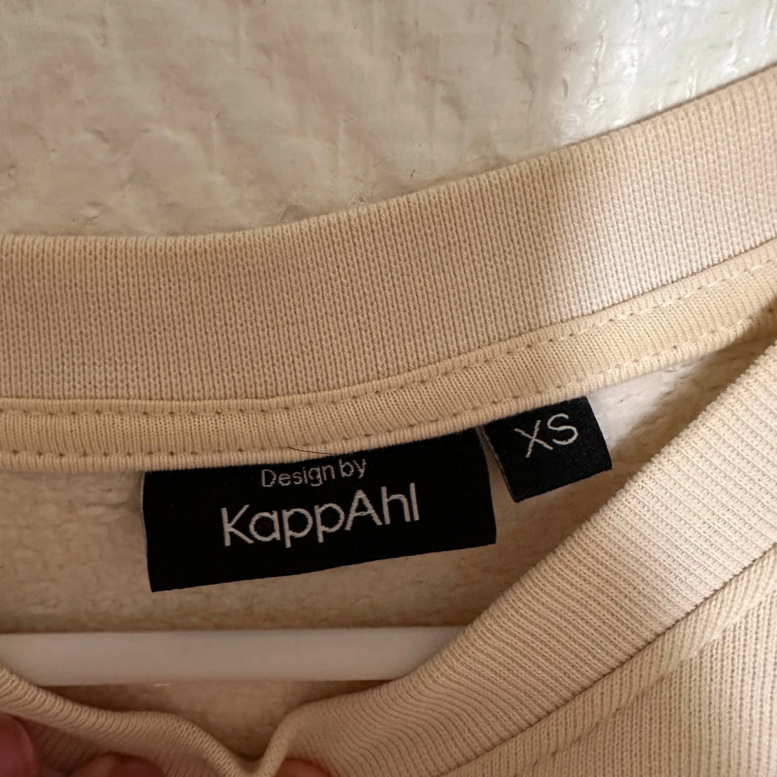 Beige långärmad tröja från KappAhl - 1
