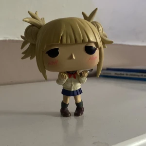 Toga himiko funko pop - Jag har tyvärr inte kvar lådan den kom i men figuren är i väldigt bra skick ändå 